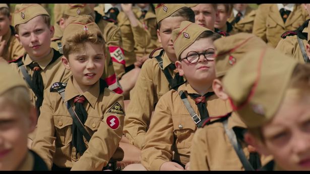 0_jojo-rabbit-review-4-stars-pix-including-one-with-stars