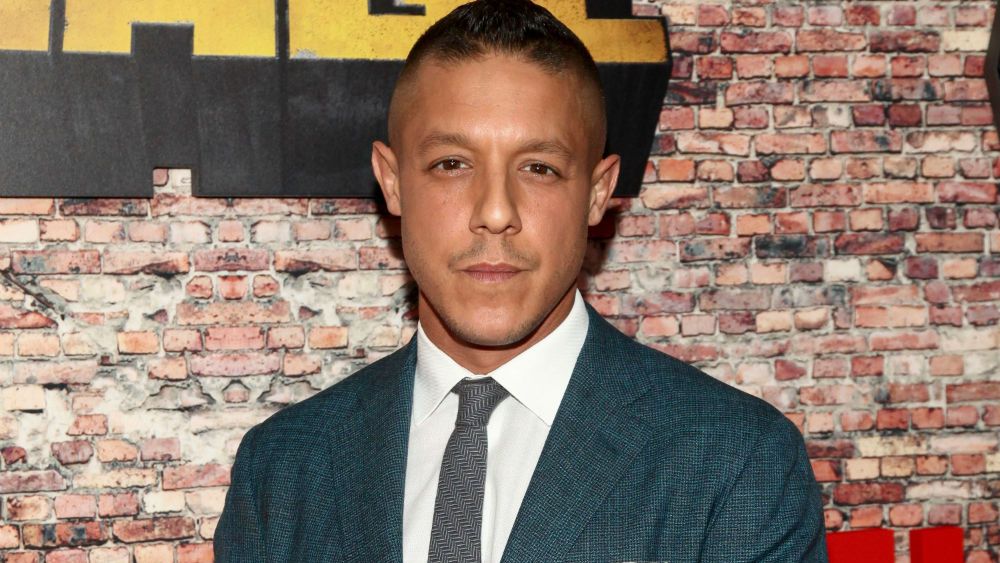 theo-rossi-rattlesnake